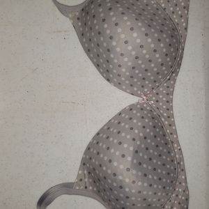 Warner's Wireless Bra 36C